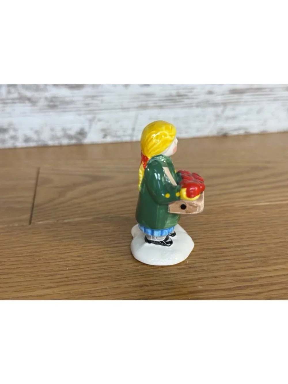 Department 56 Girl Selling Apples and News Boy #5129-2 Snow Village